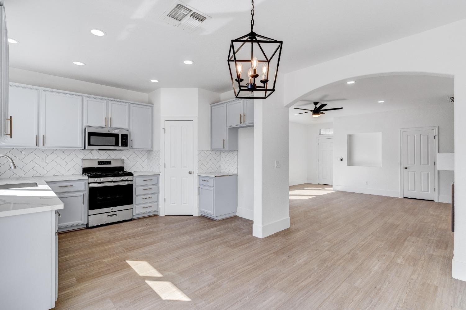 1354 Amaranth Street