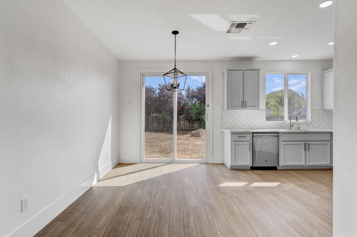 1354 Amaranth Street