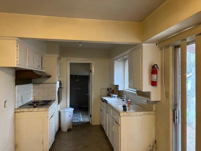 4044 Marshall Avenue