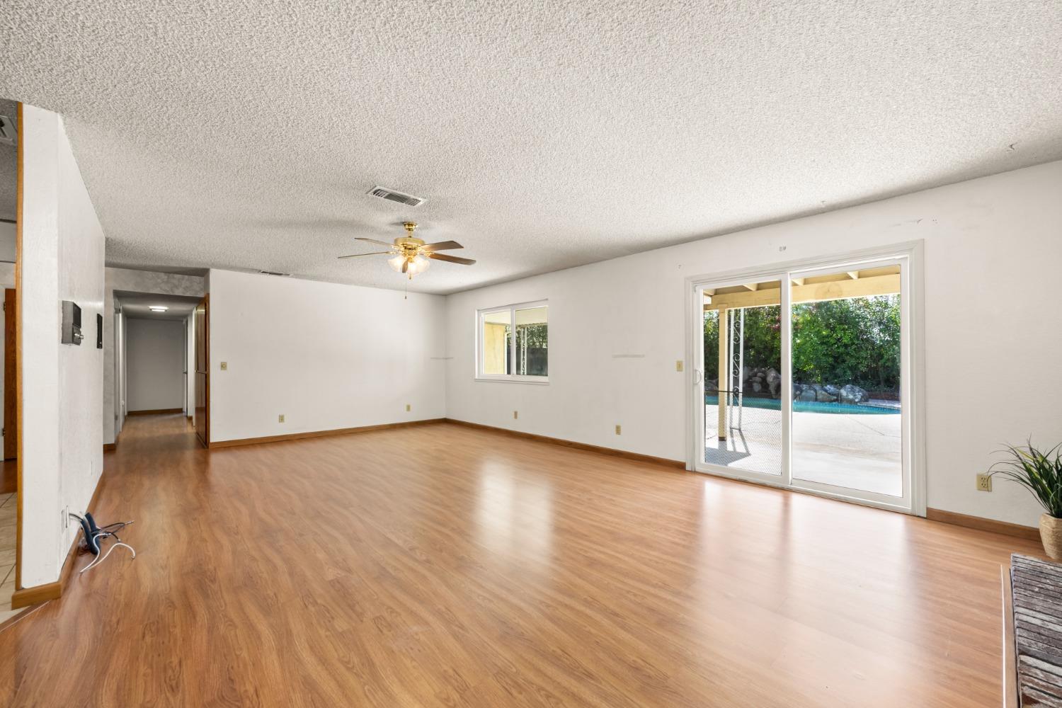 1815 Vista Creek Drive