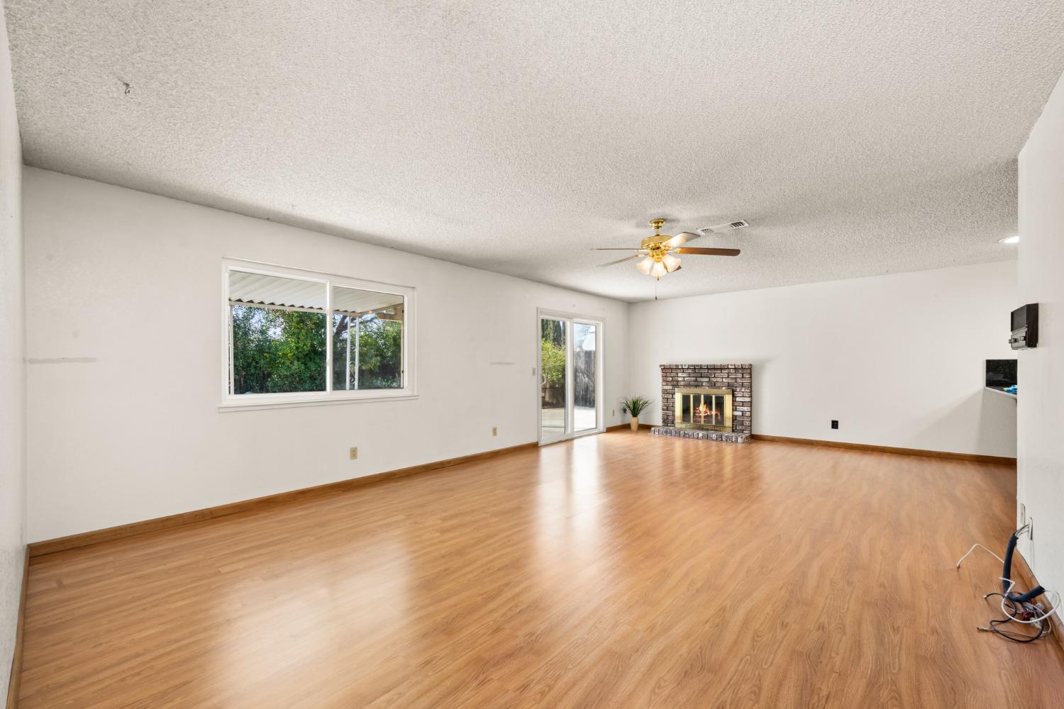 1815 Vista Creek Drive