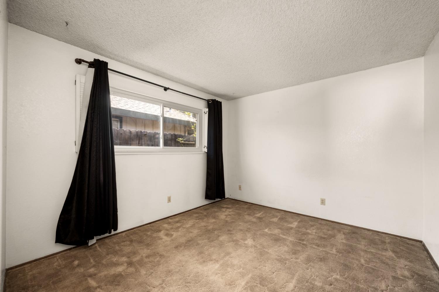 1815 Vista Creek Drive