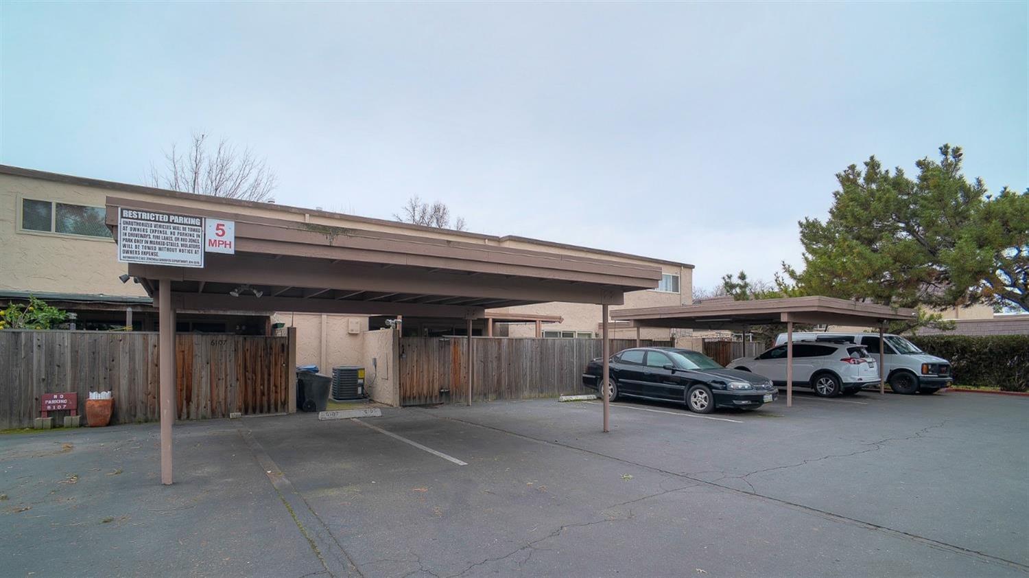 6105 Via Casitas