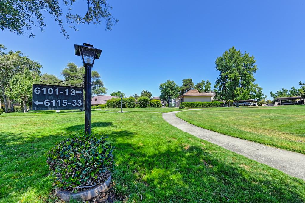 6105 Via Casitas