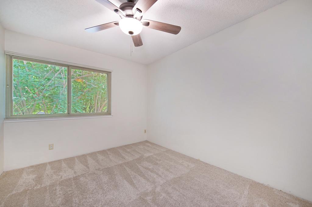 6105 Via Casitas