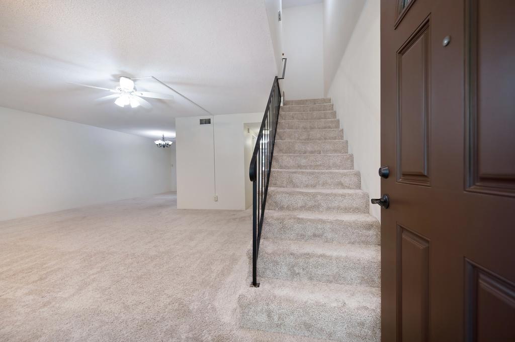 6105 Via Casitas