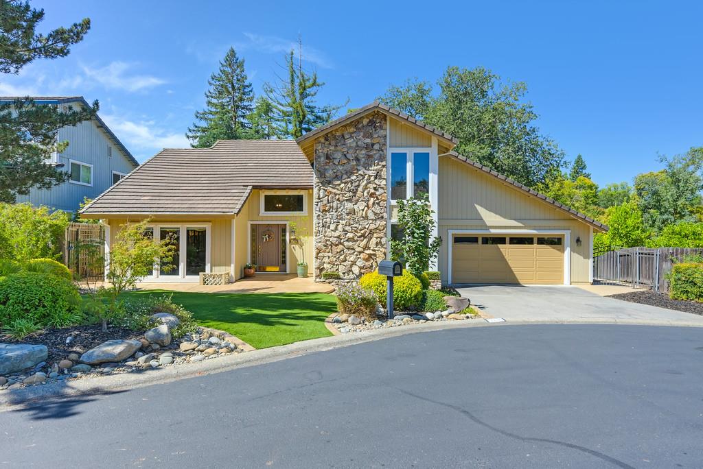 9136 Junewood Lane