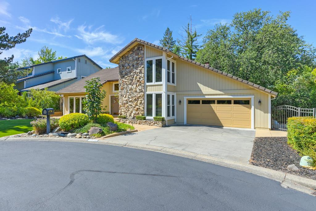 9136 Junewood Lane