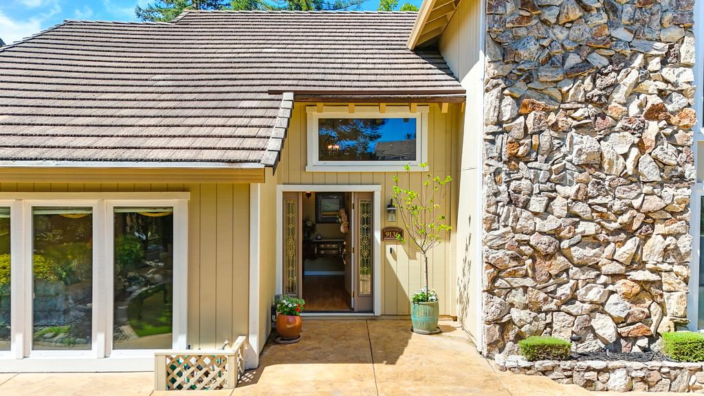 9136 Junewood Lane
