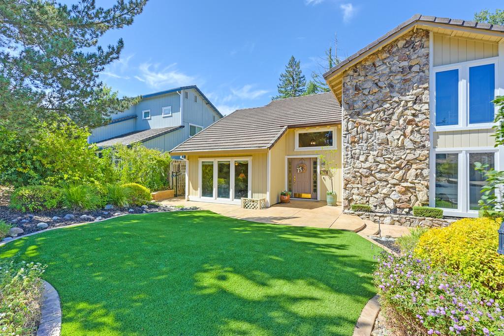 9136 Junewood Lane