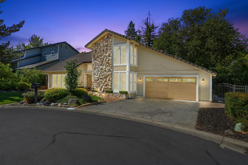 9136 Junewood Lane