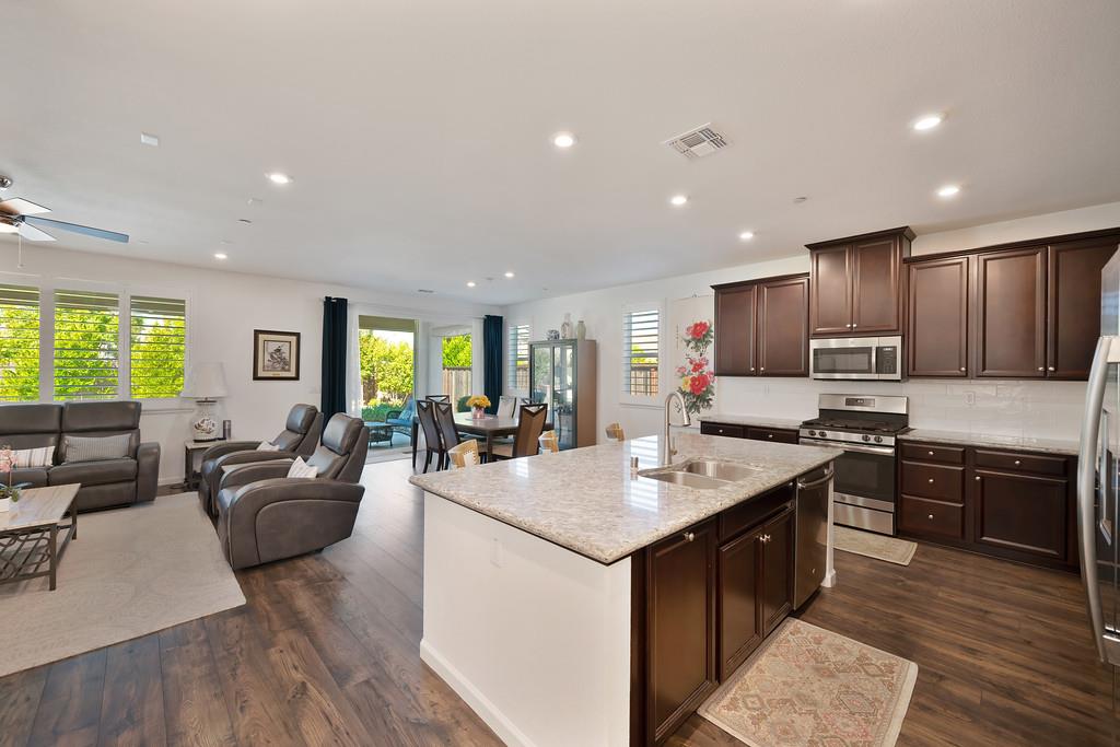 325 Winthrop Court