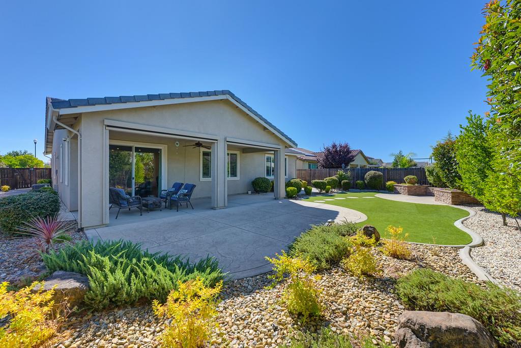 325 Winthrop Court