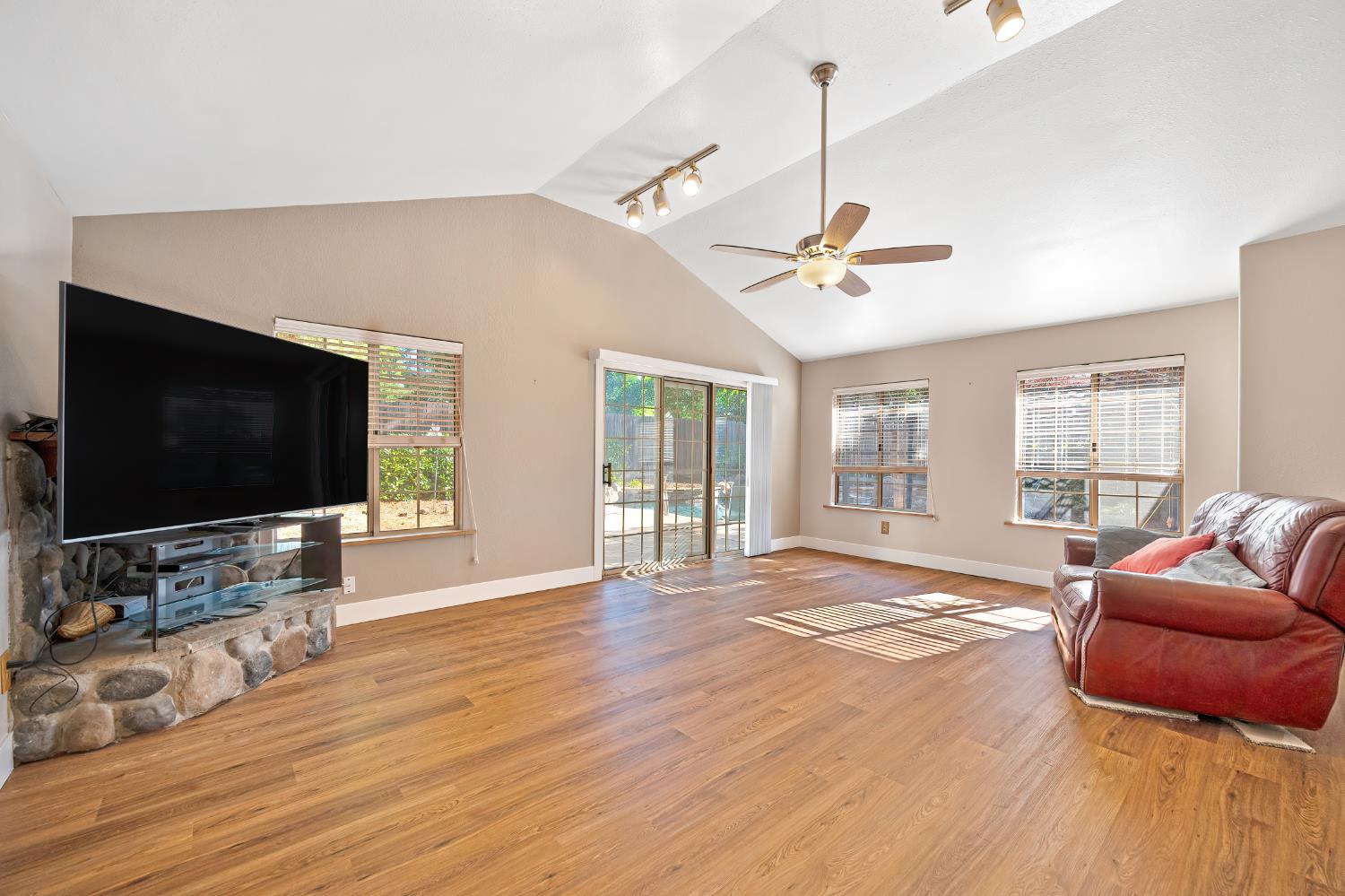 9077 Westeria Way