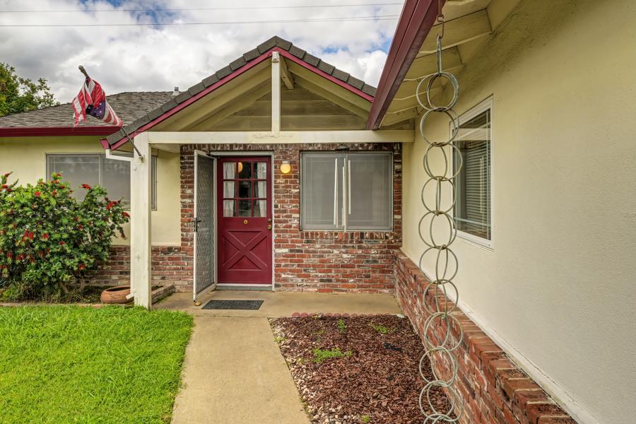 5901 Woodleigh Drive