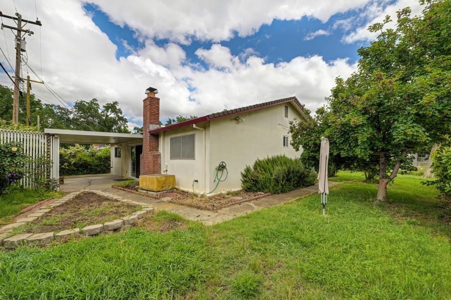 5901 Woodleigh Drive