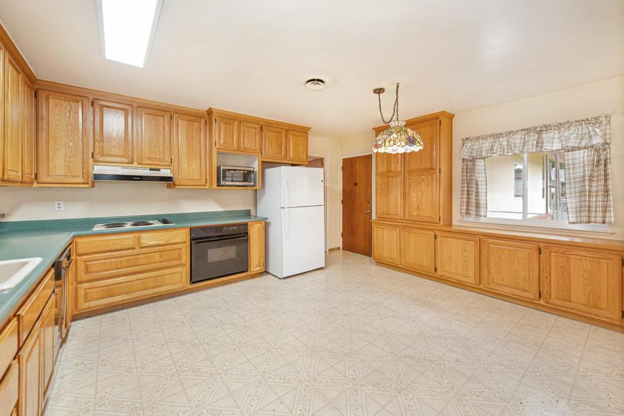 5901 Woodleigh Drive