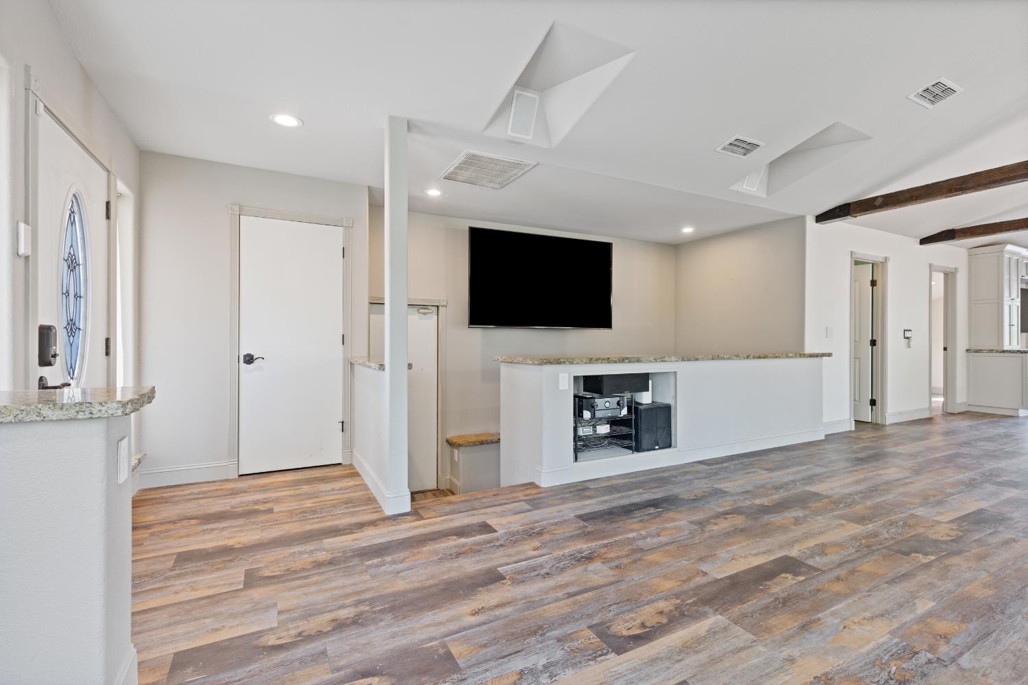 121 Prospector Court