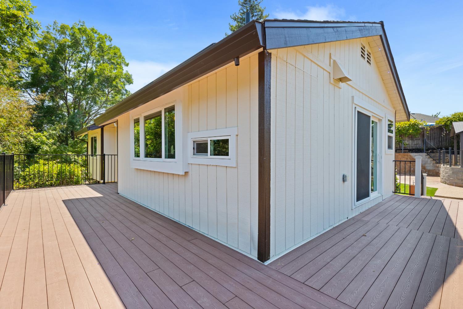121 Prospector Court