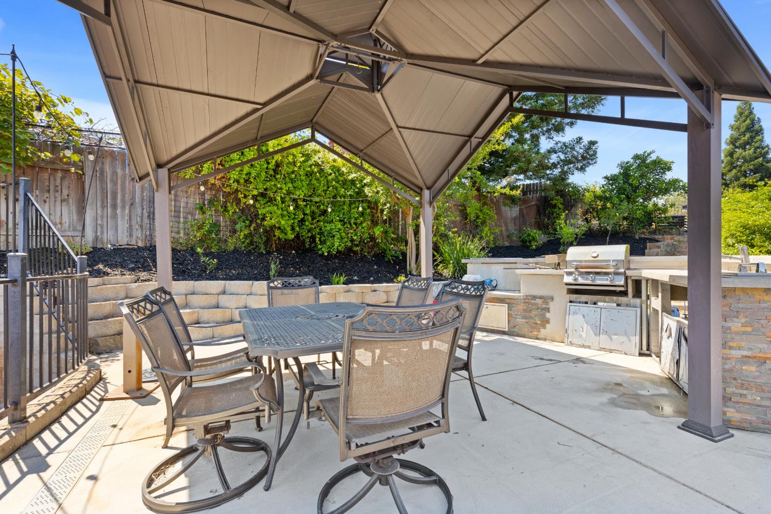 121 Prospector Court
