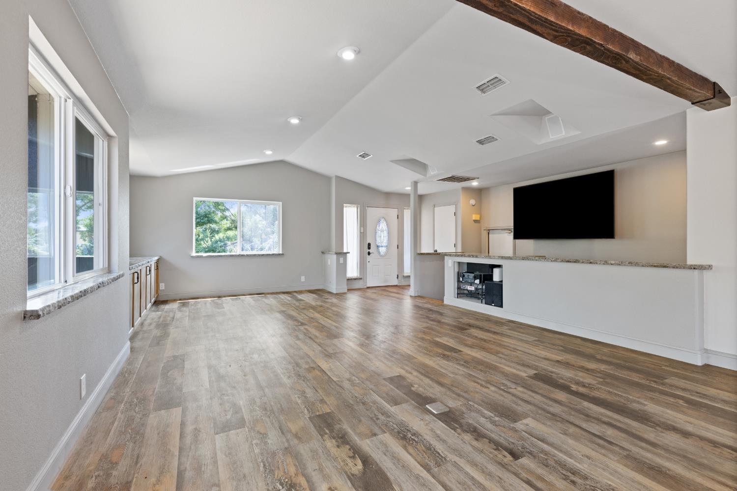 121 Prospector Court