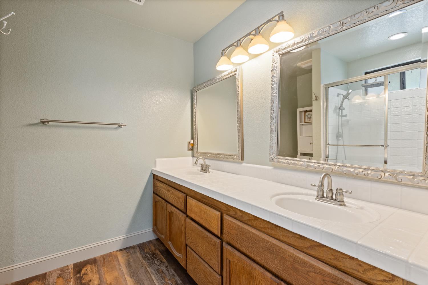 121 Prospector Court