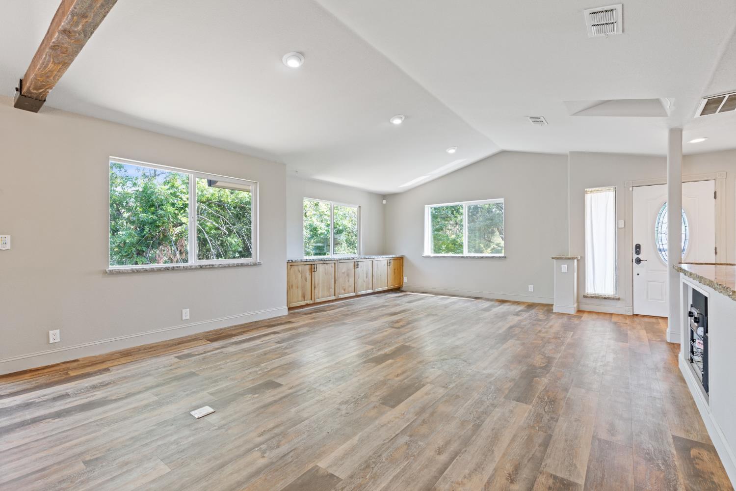 121 Prospector Court