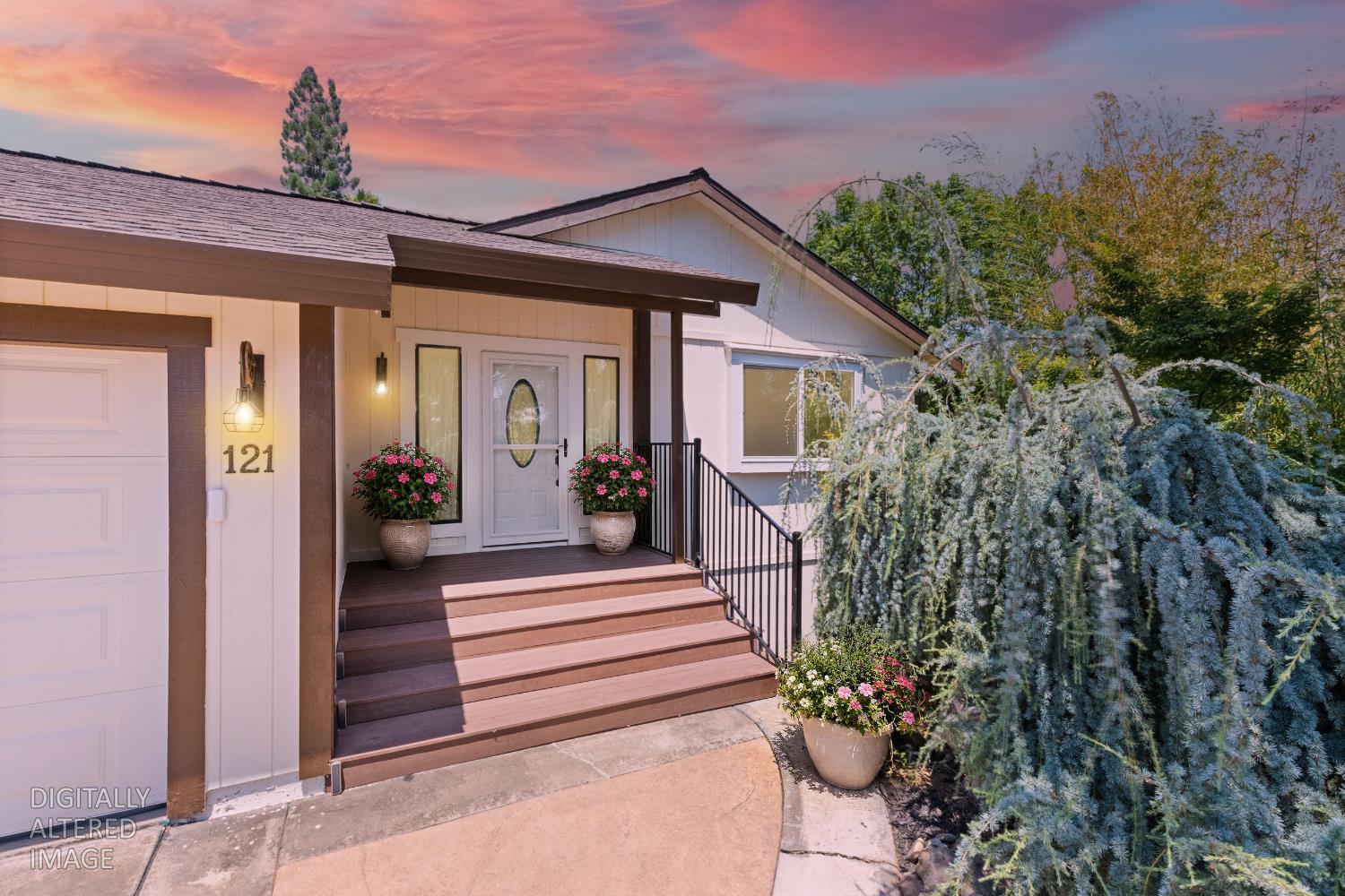 121 Prospector Court