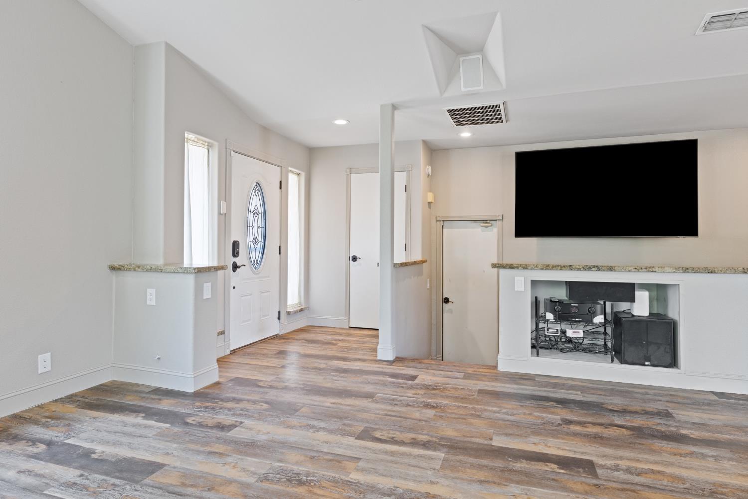 121 Prospector Court