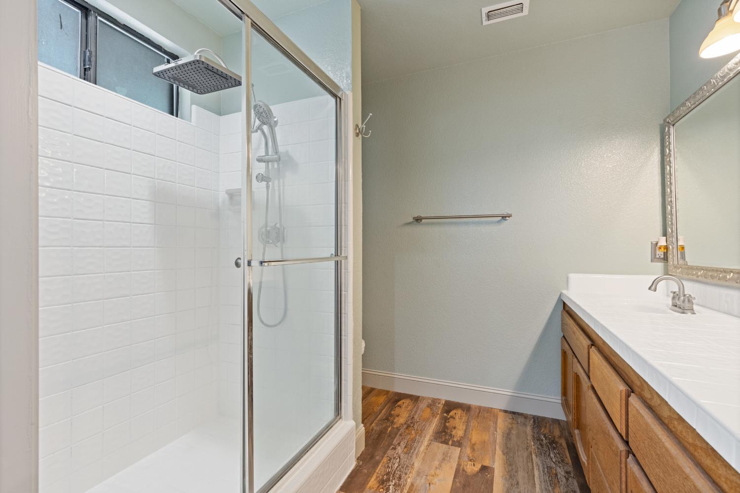 121 Prospector Court
