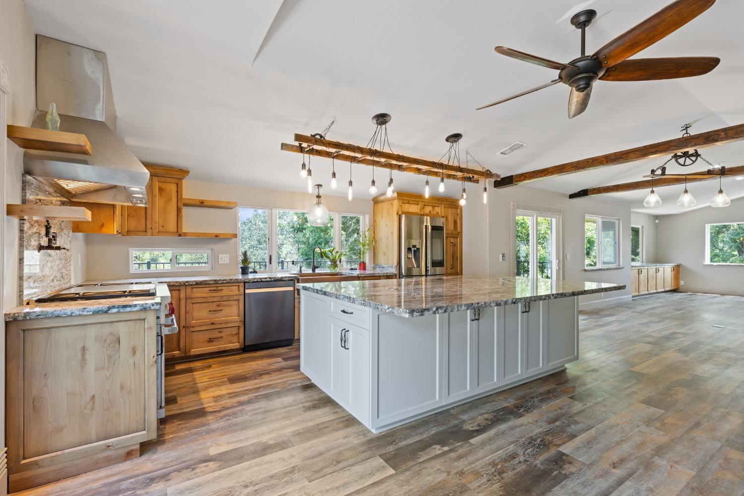 121 Prospector Court