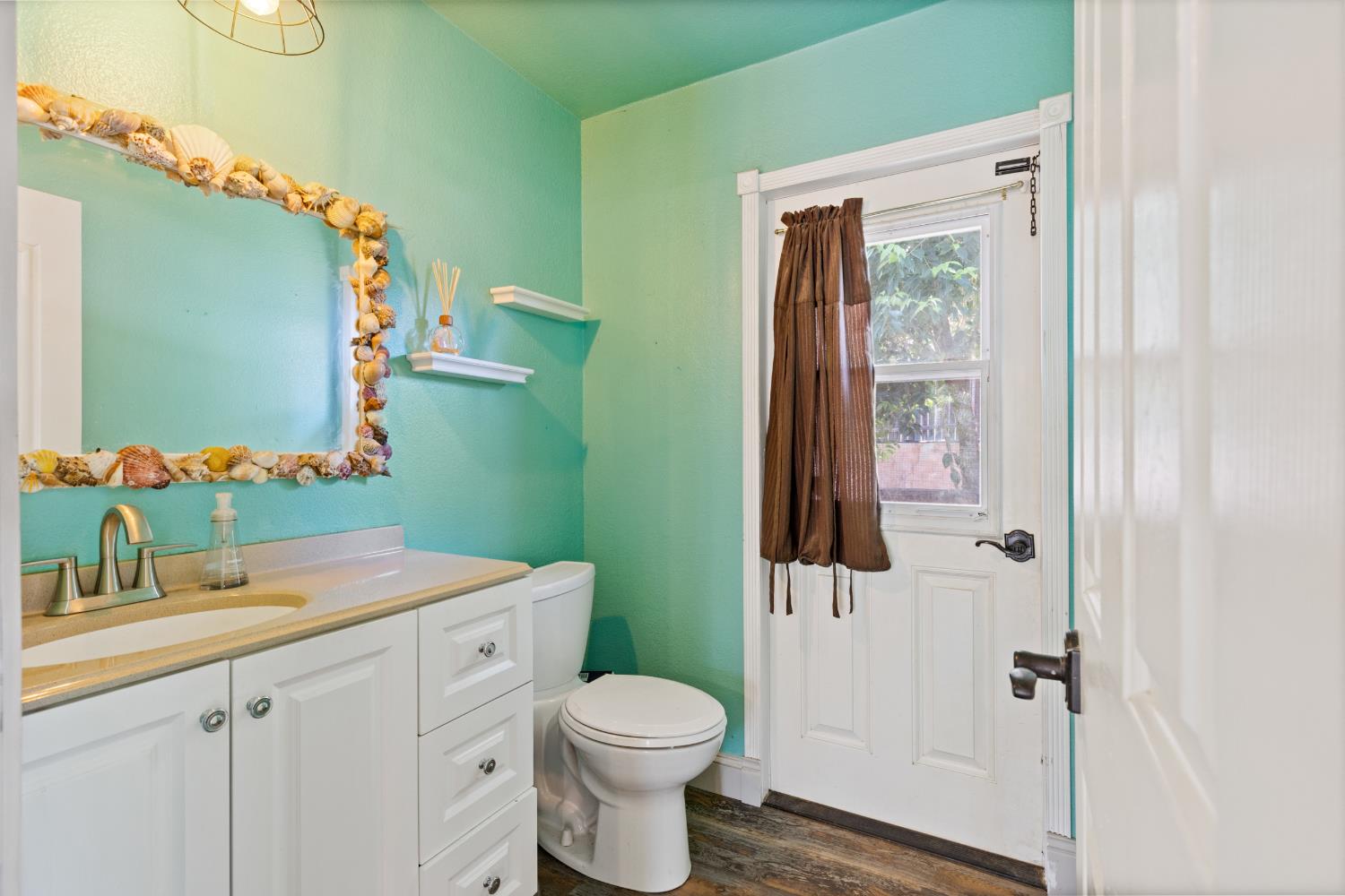121 Prospector Court