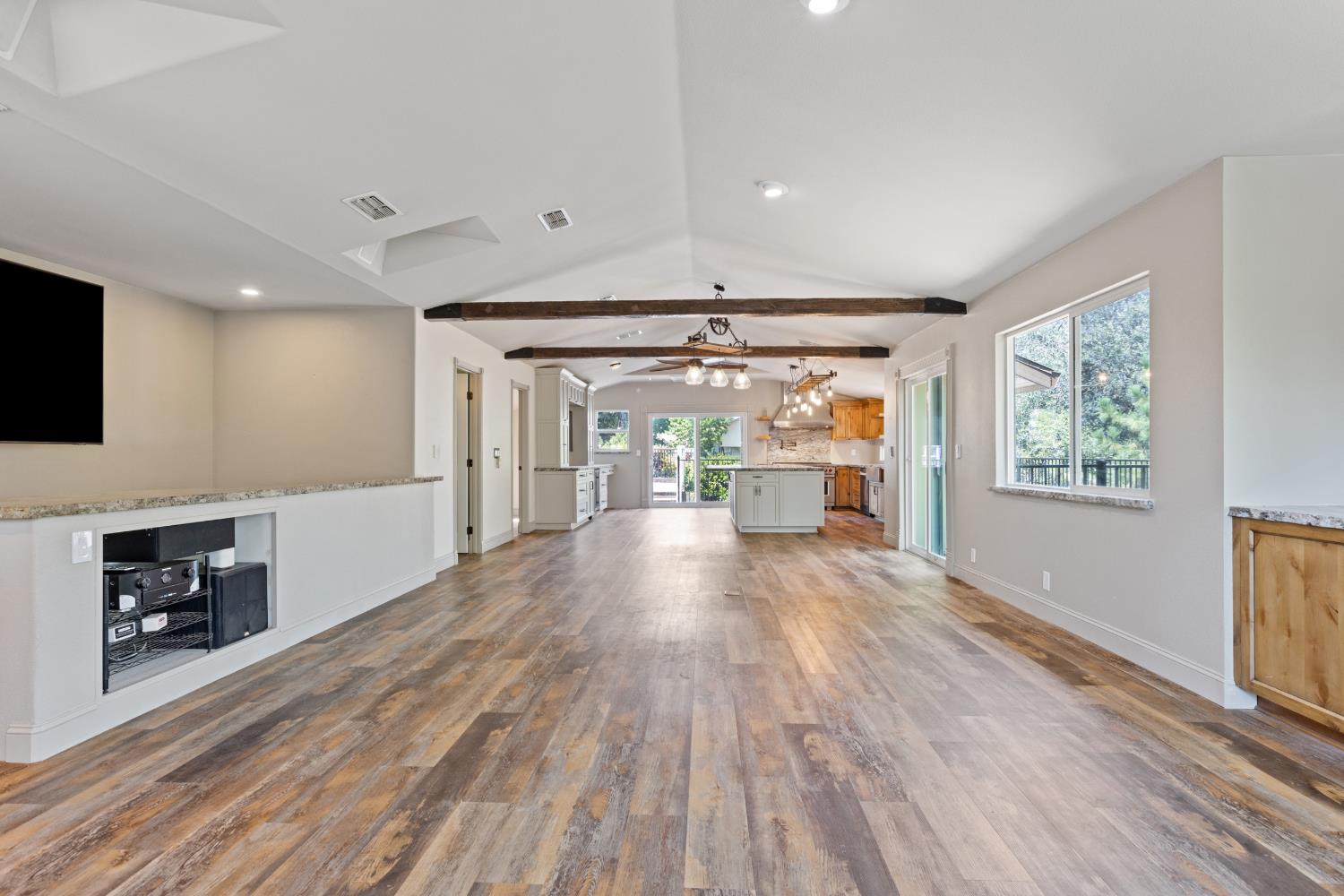 121 Prospector Court