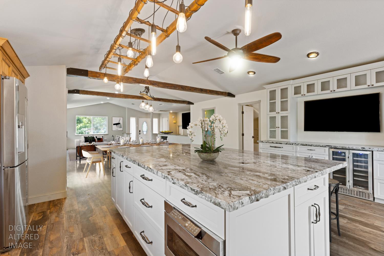 121 Prospector Court