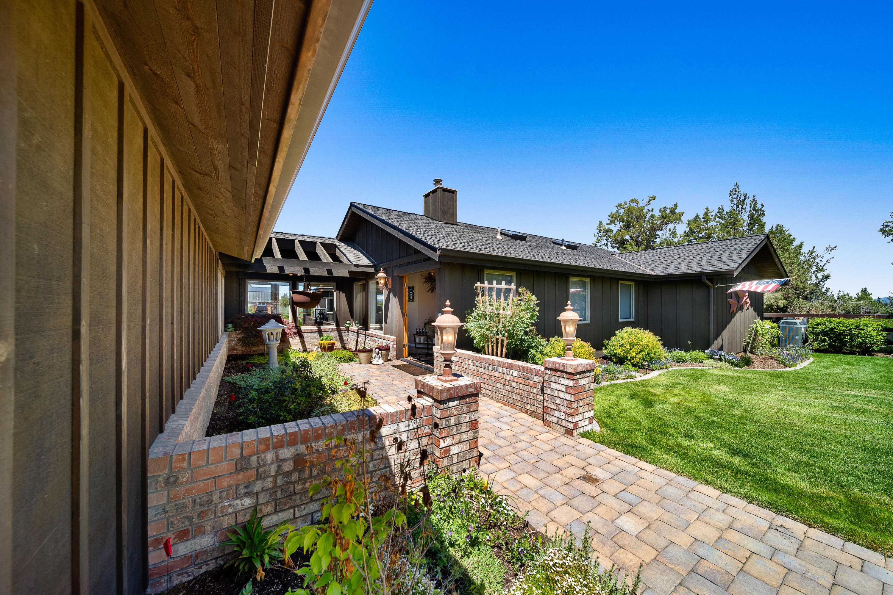 8055 SW Powell Butte Highway