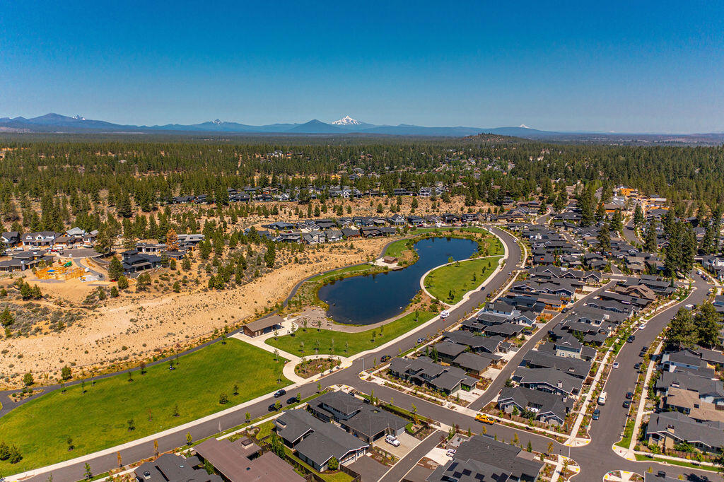 875 NW Fort Clatsop Street