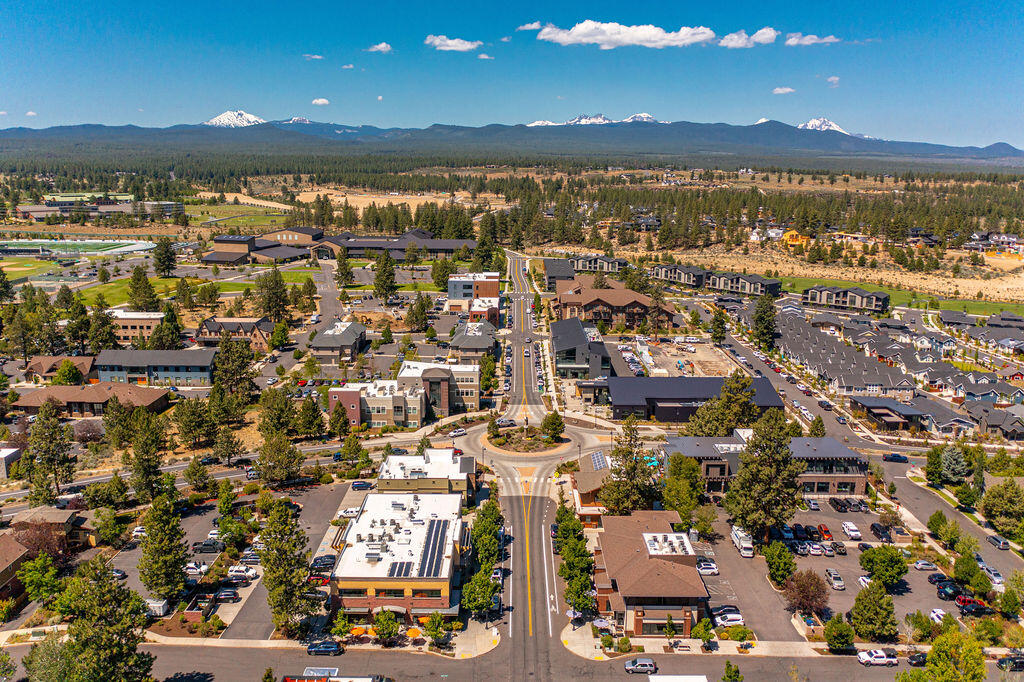 875 NW Fort Clatsop Street