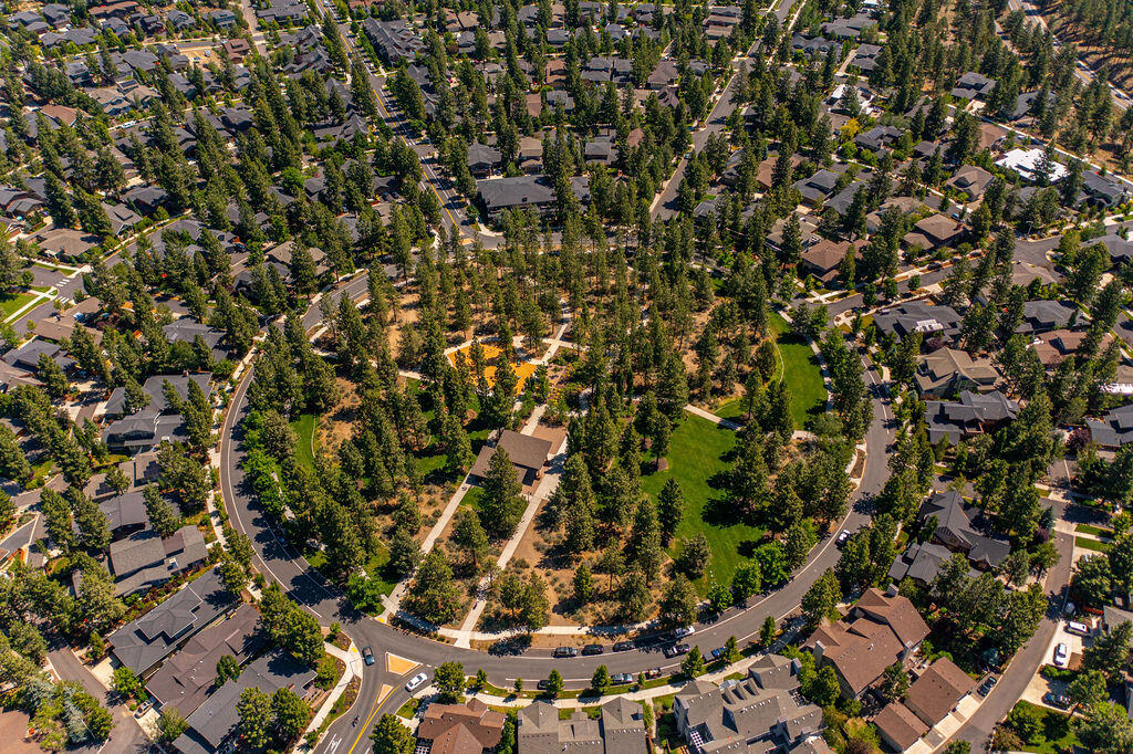 875 NW Fort Clatsop Street