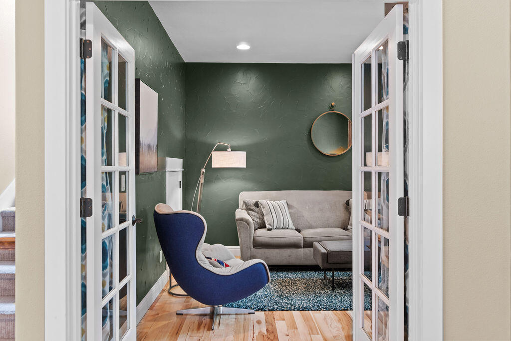 875 NW Fort Clatsop Street