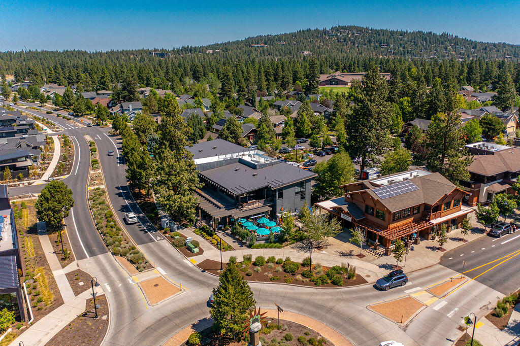 875 NW Fort Clatsop Street