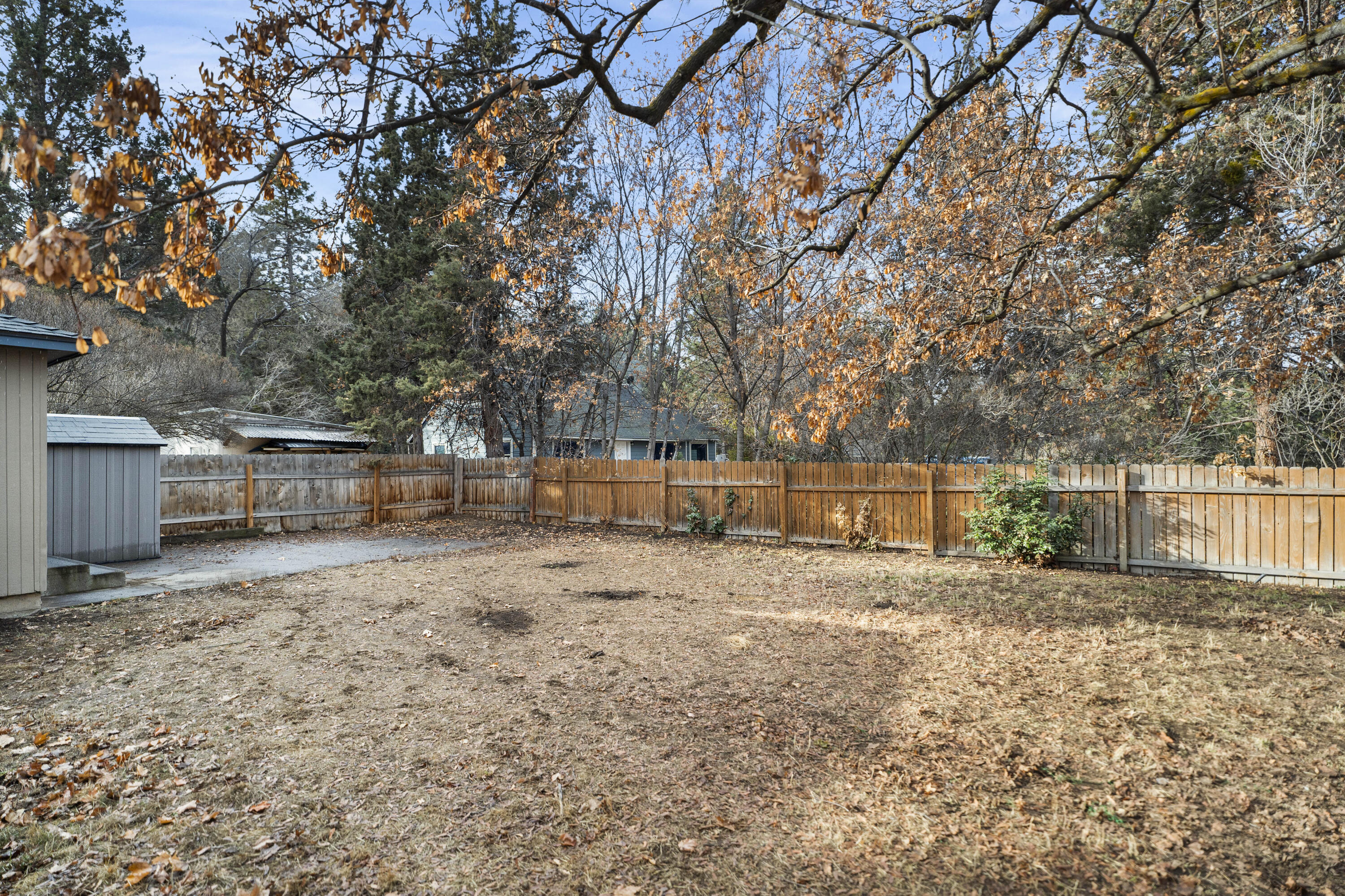 851 NE 8th Street