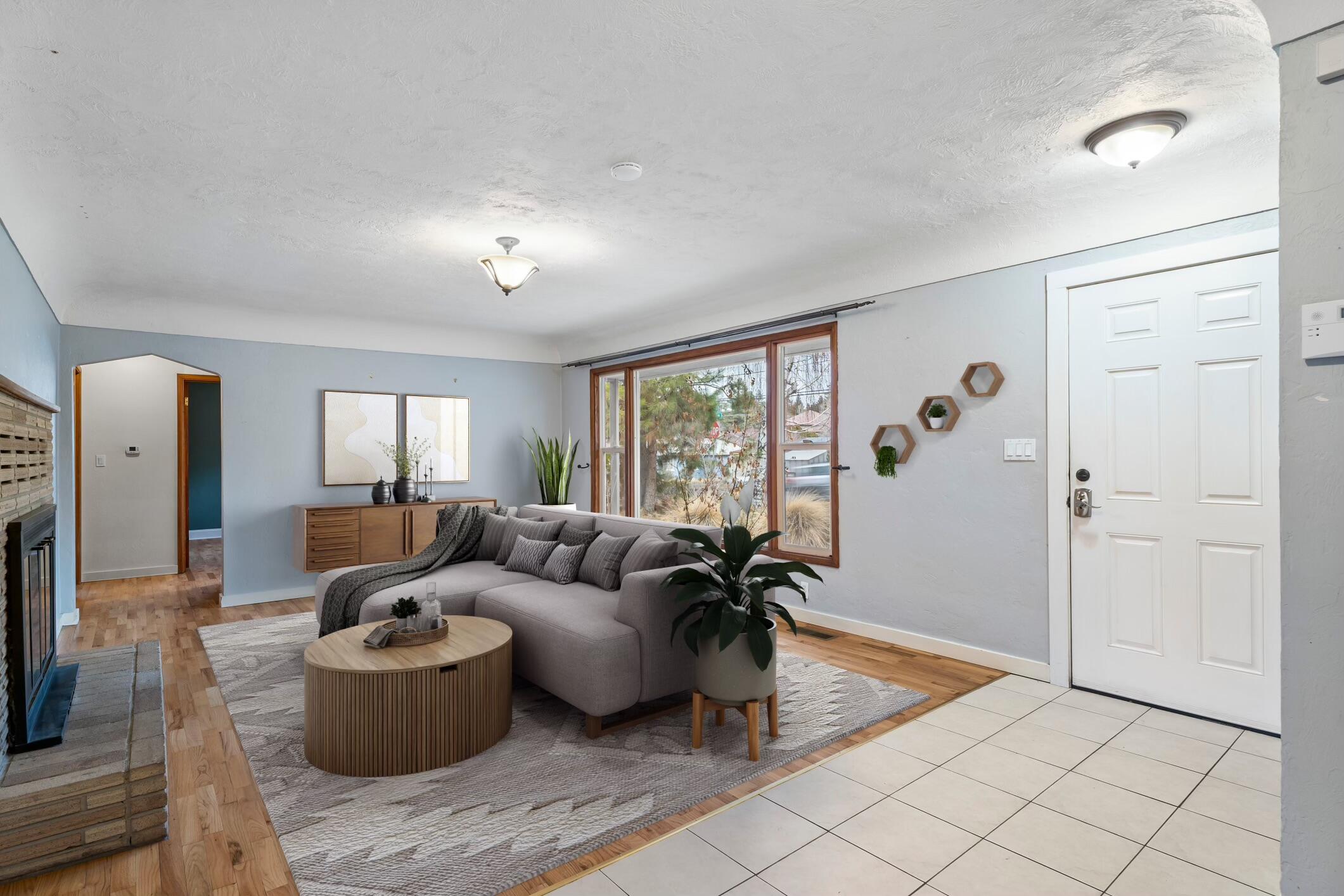 851 NE 8th Street
