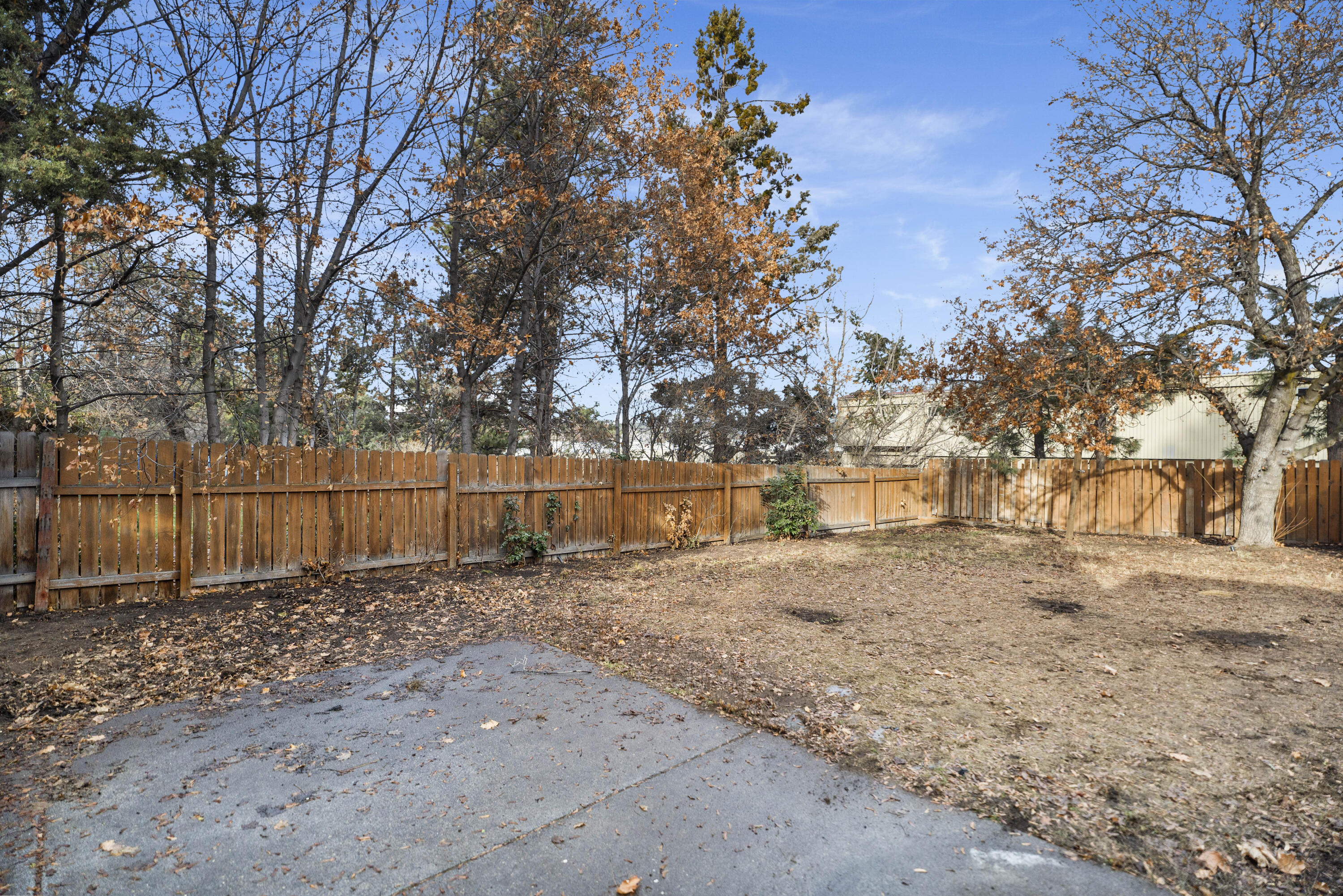 851 NE 8th Street