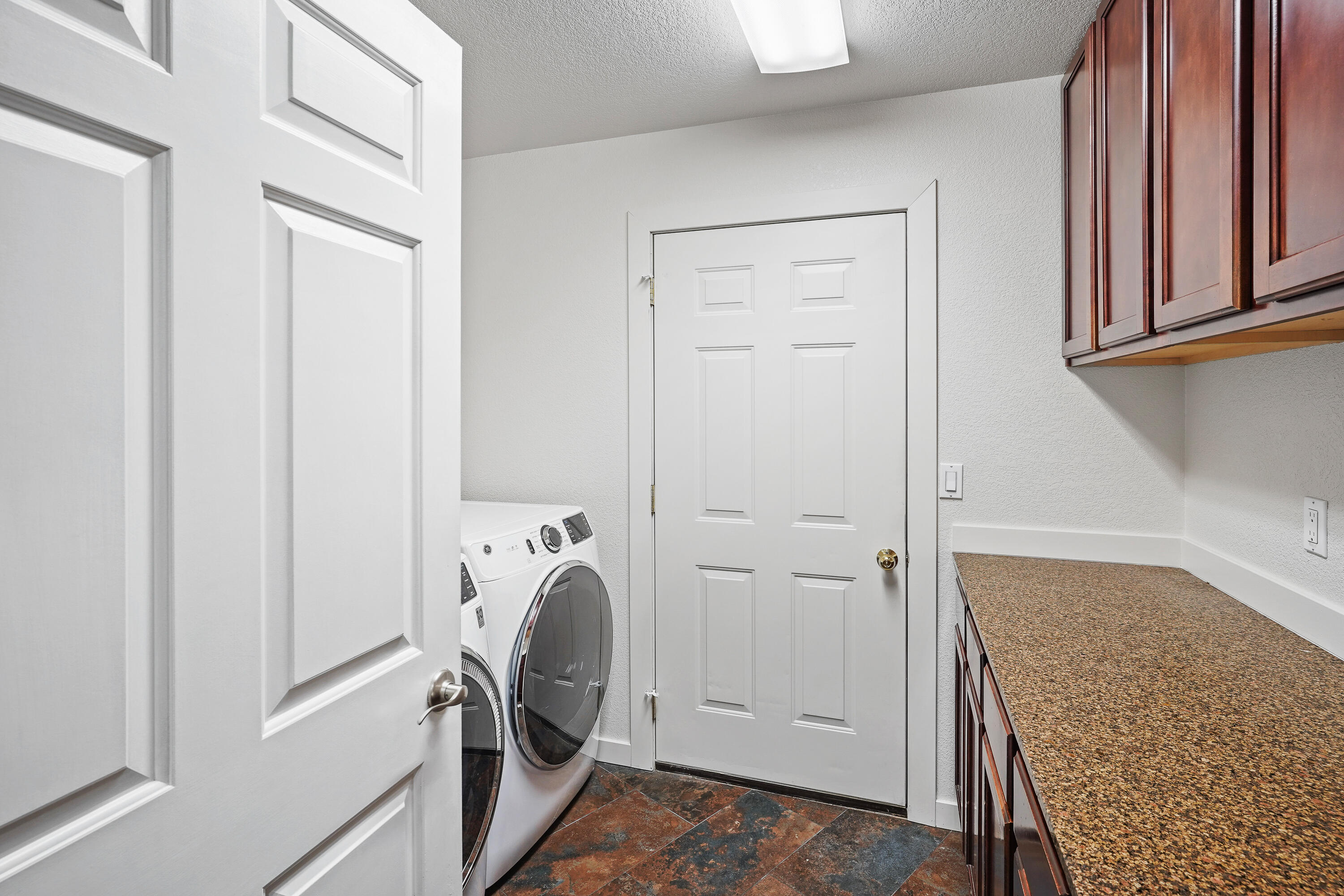 60060 Turquoise Road