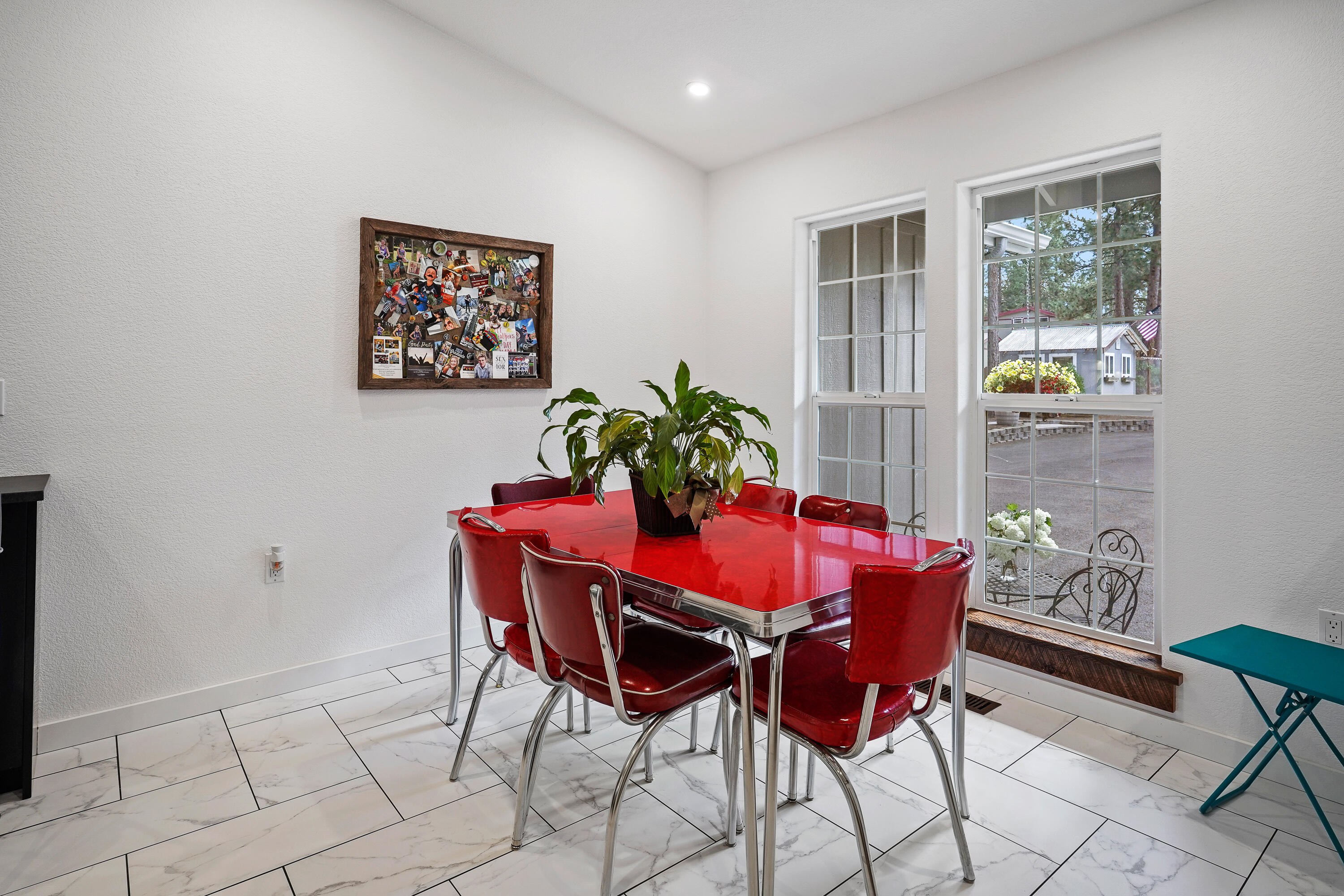 60060 Turquoise Road