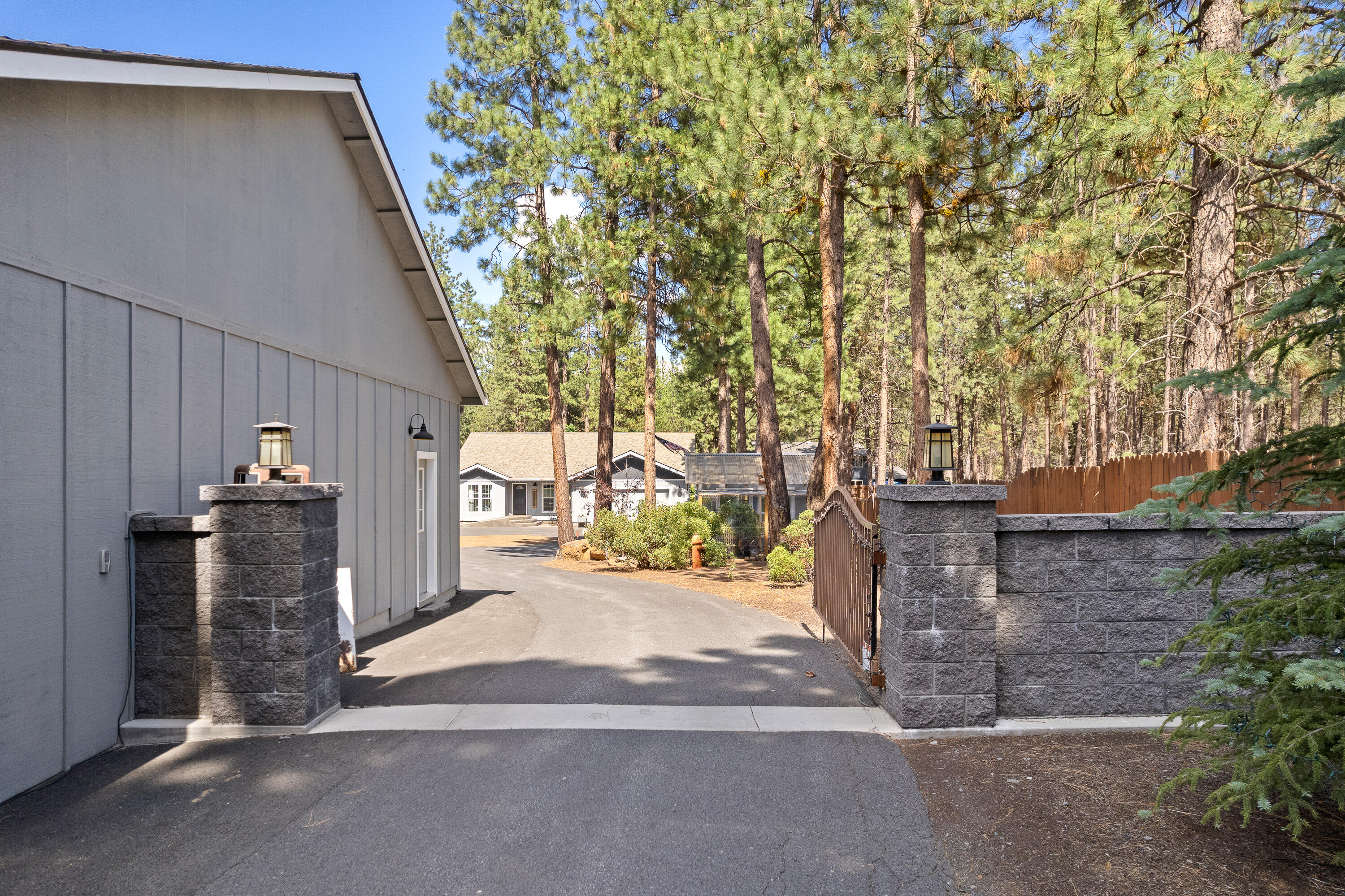 60060 Turquoise Road