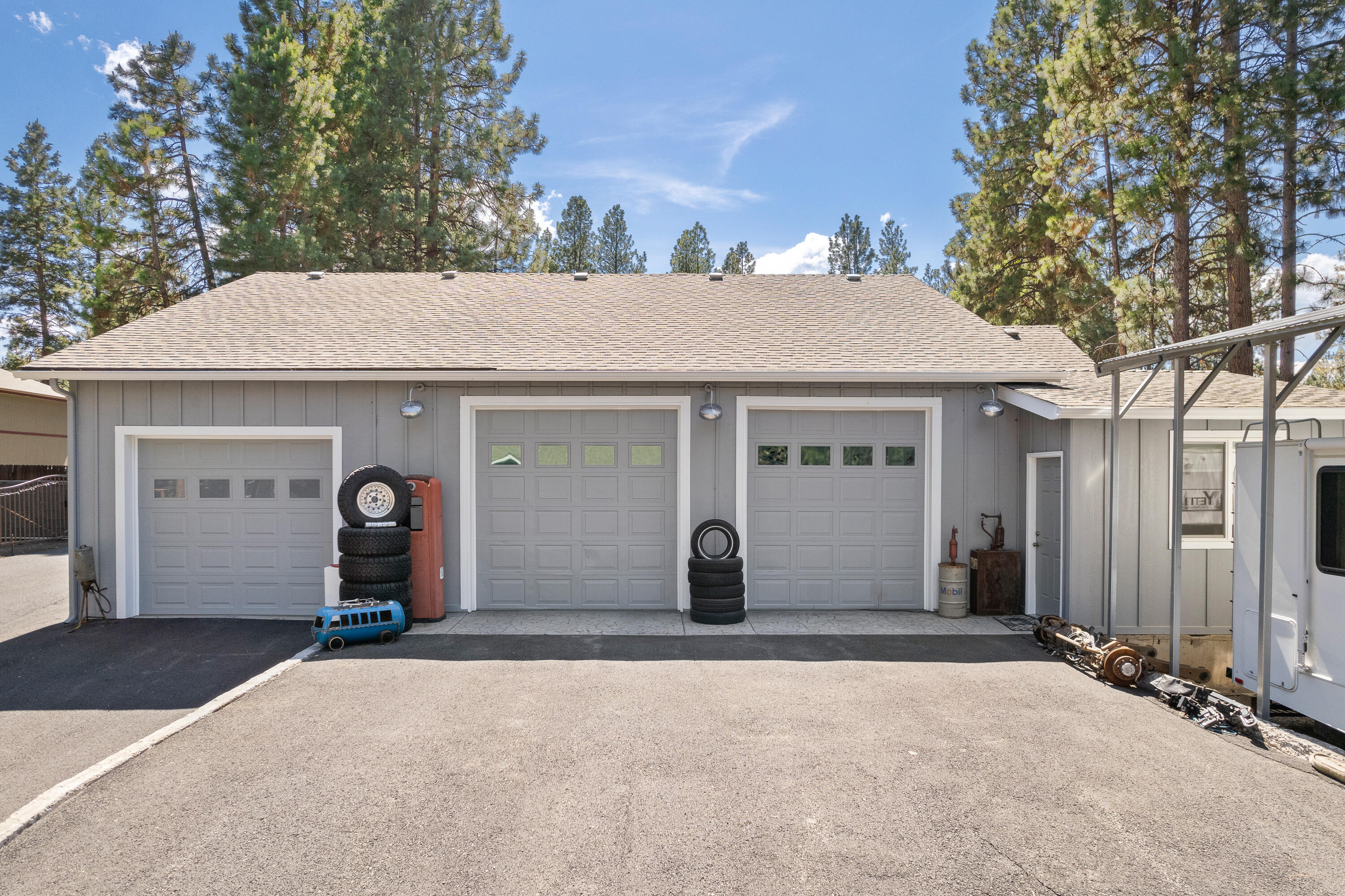 60060 Turquoise Road