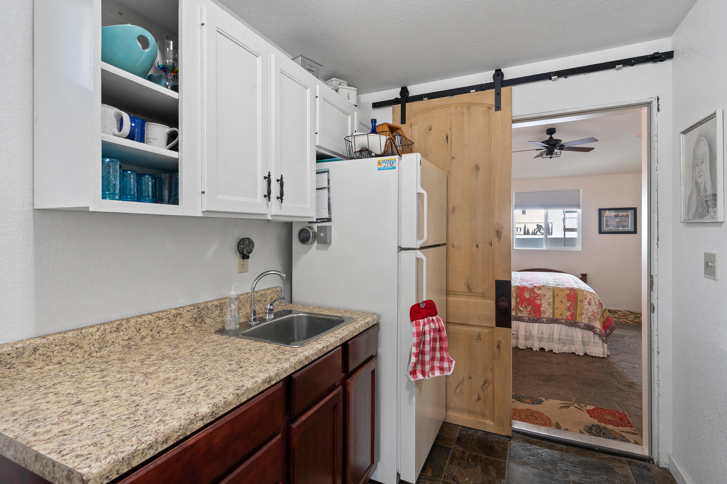 60060 Turquoise Road