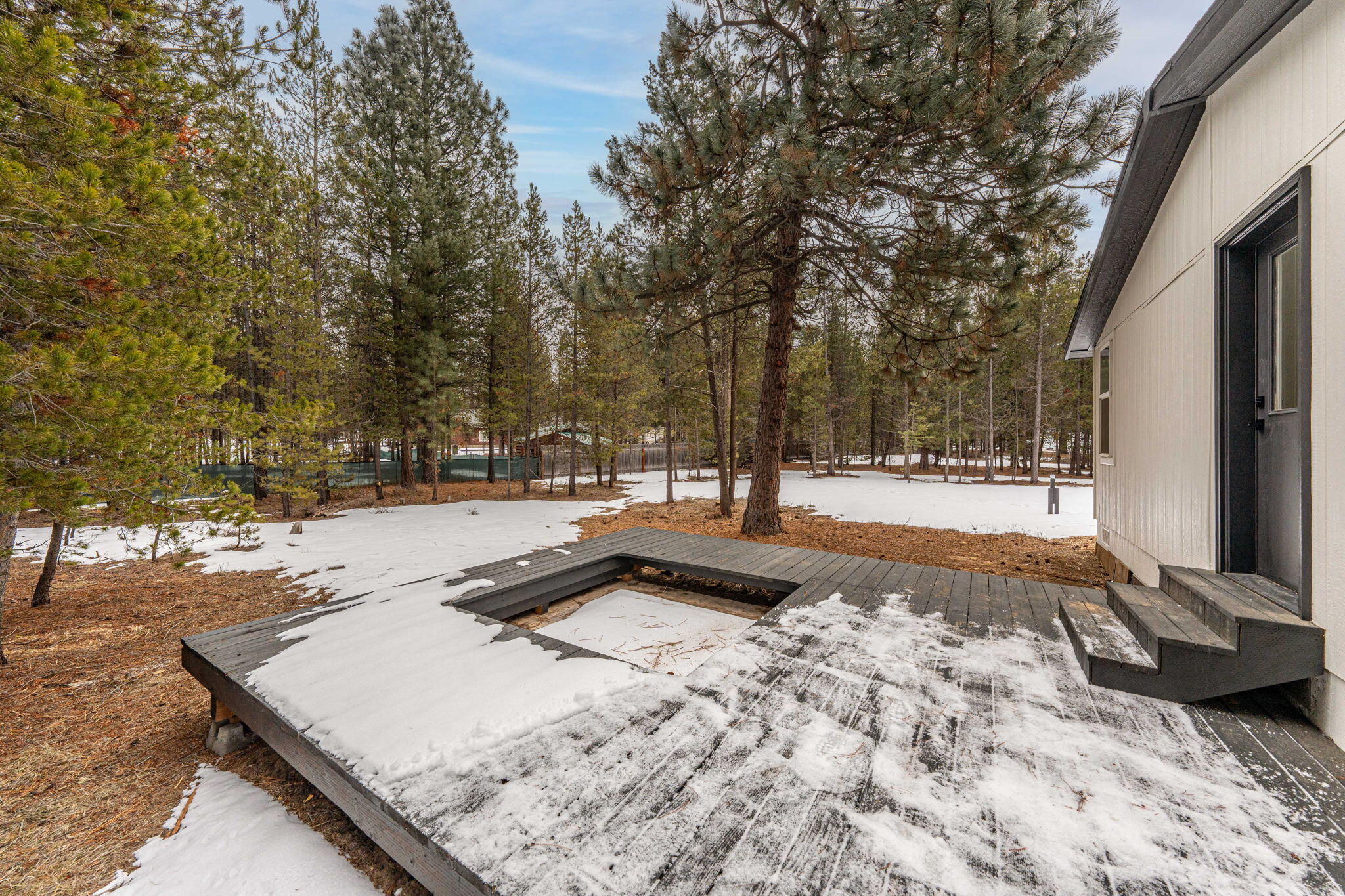 16047 Falcon Lane
