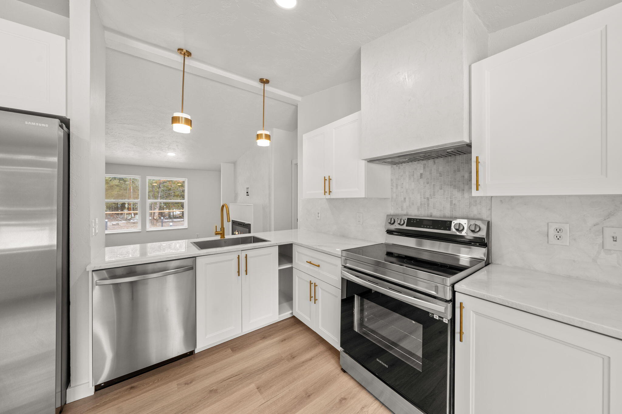 16047 Falcon Lane
